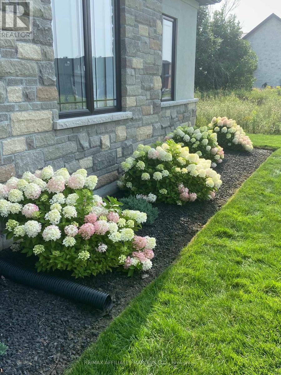 18150 St Laurent Boulevard