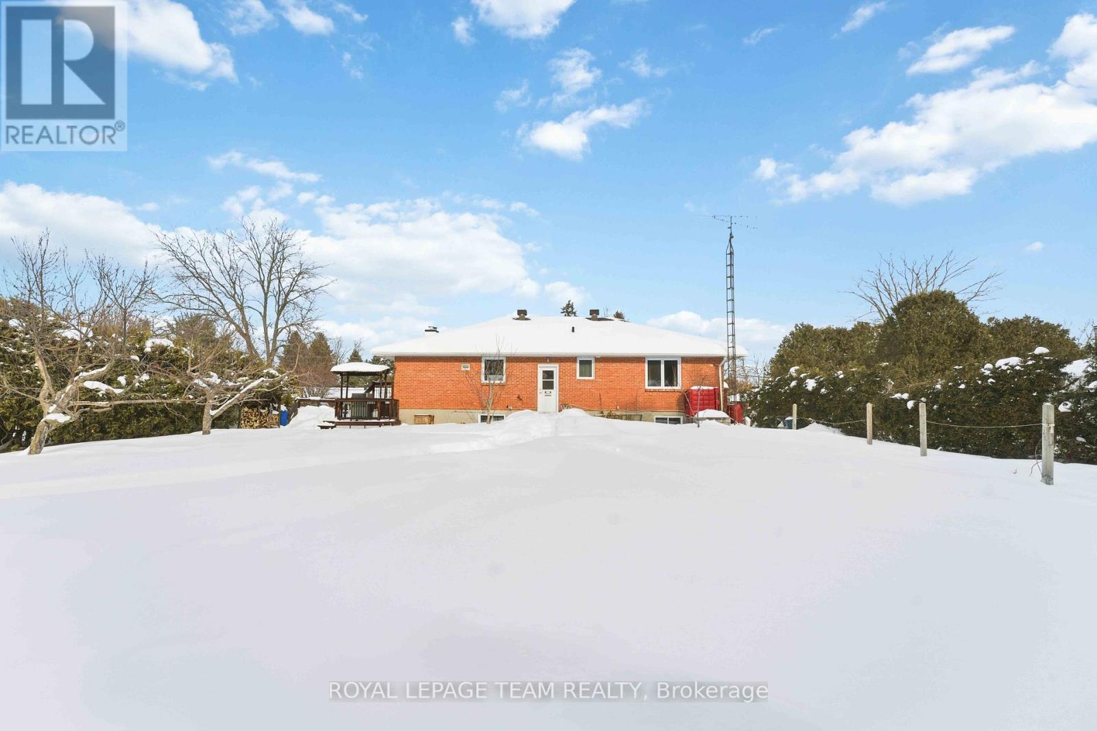 3322 Elizabeth Street