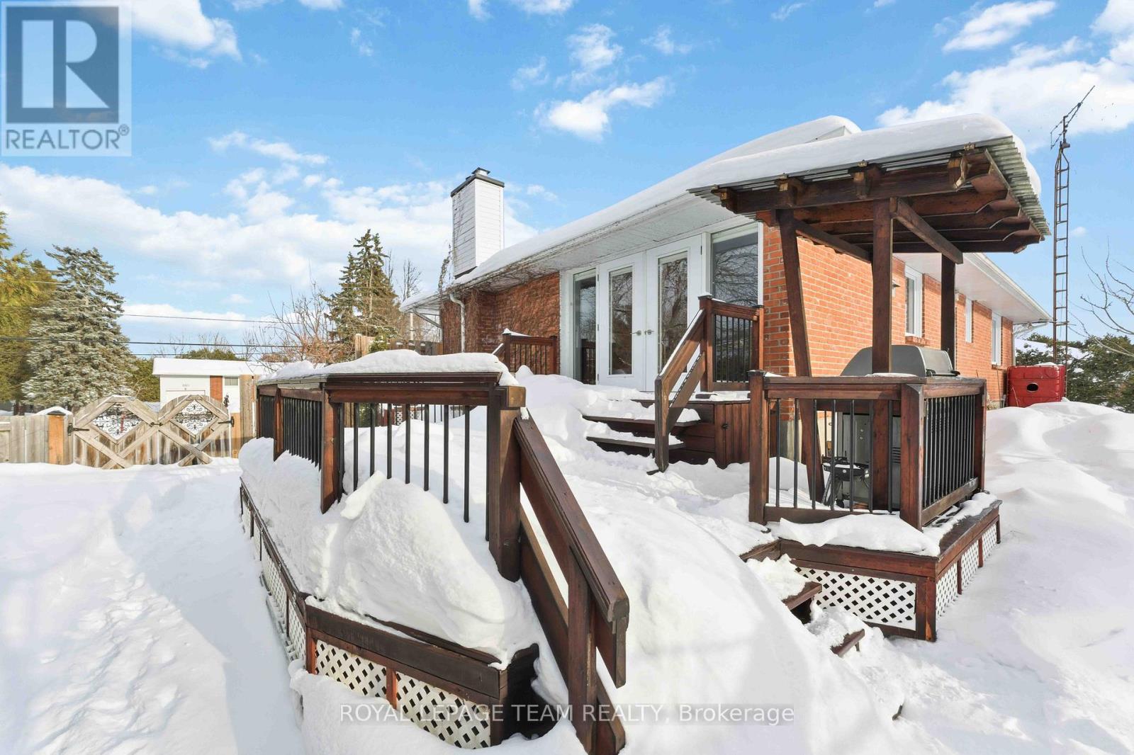 3322 Elizabeth Street