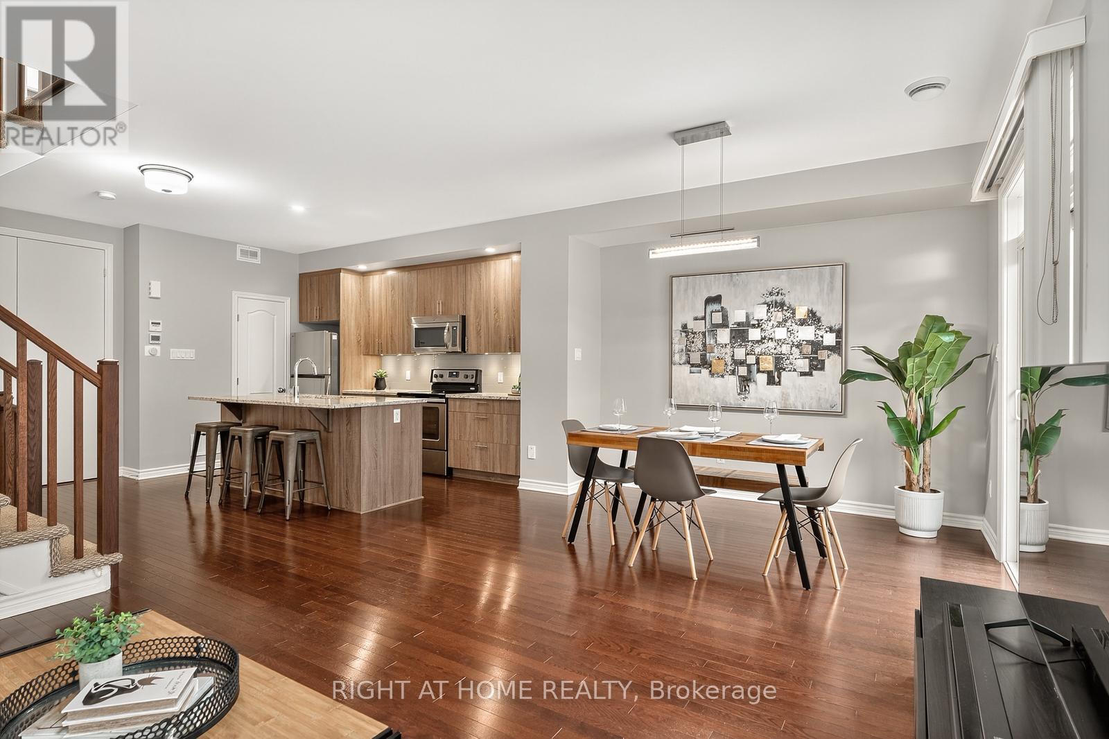 521 Chaperal Private N