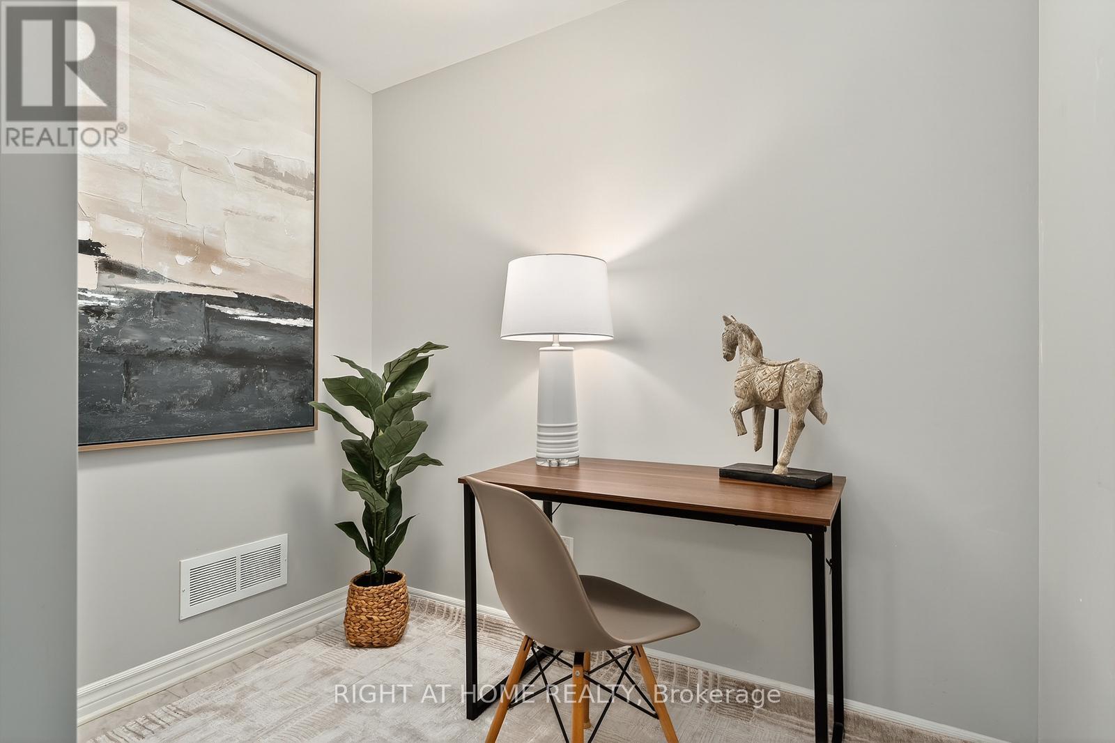 521 Chaperal Private N