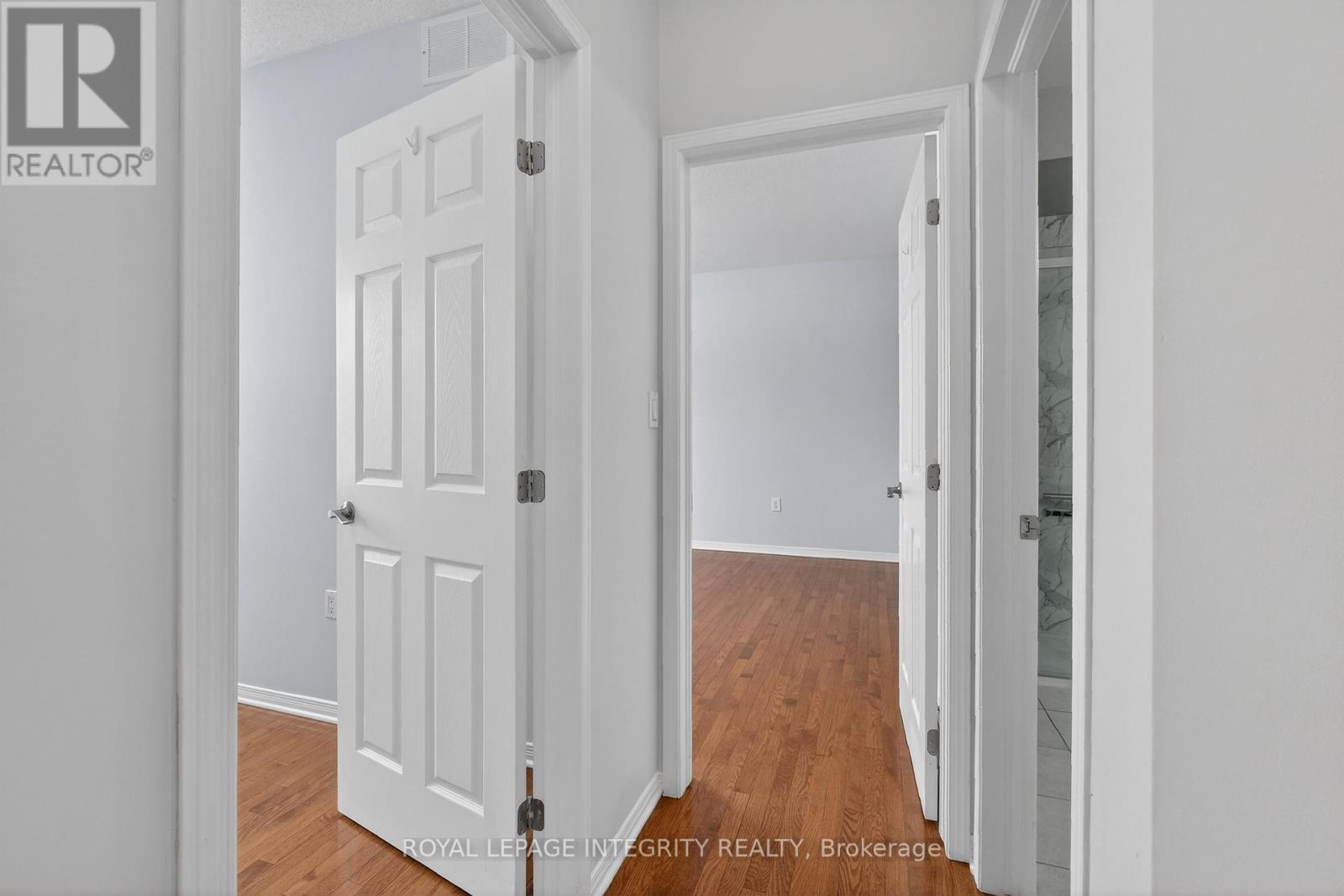 657 Country Trail Private