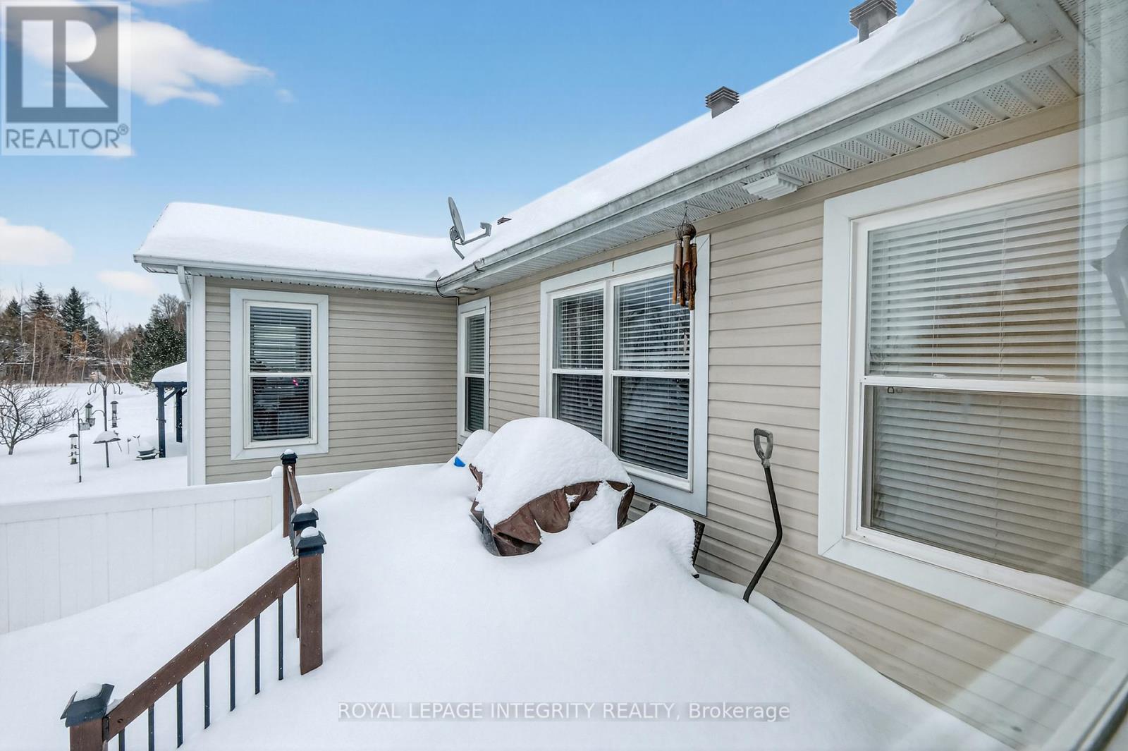 657 Country Trail Private