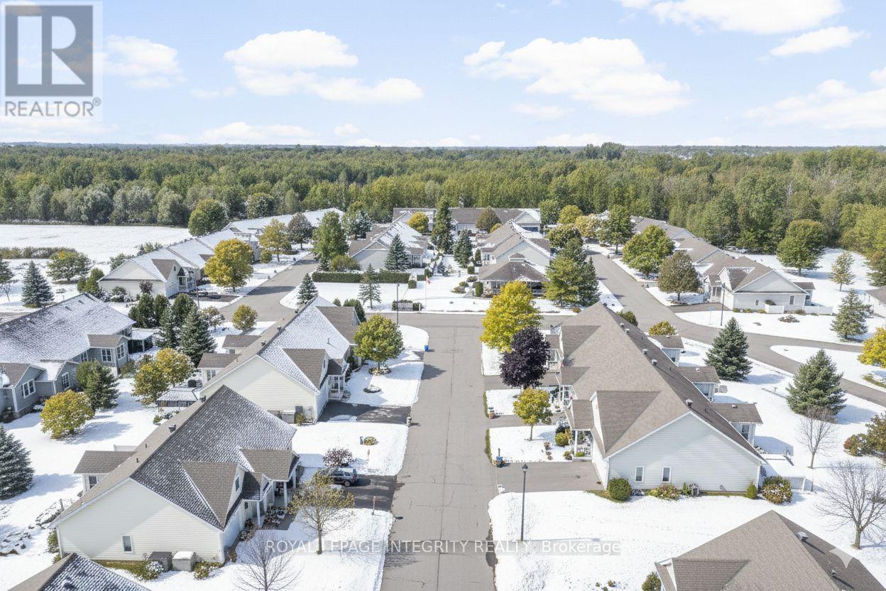 657 Country Trail Private