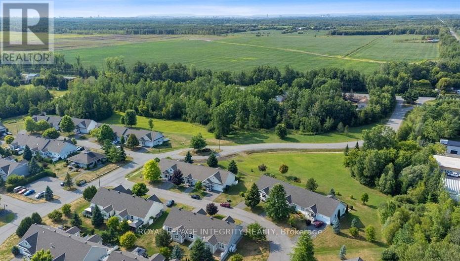 657 Country Trail Private