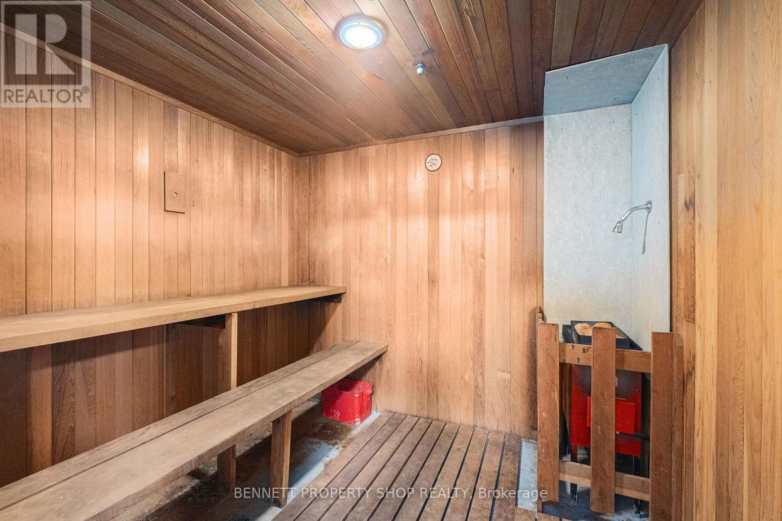 2003 - 1285 Cahill Drive