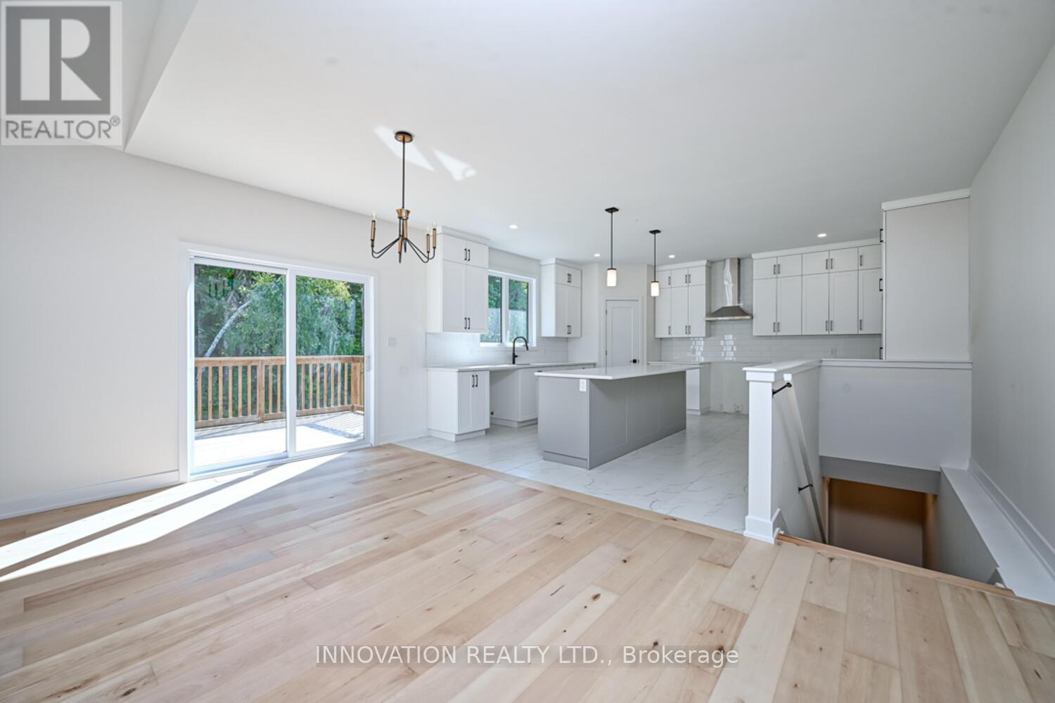 3249 Elizabeth Street