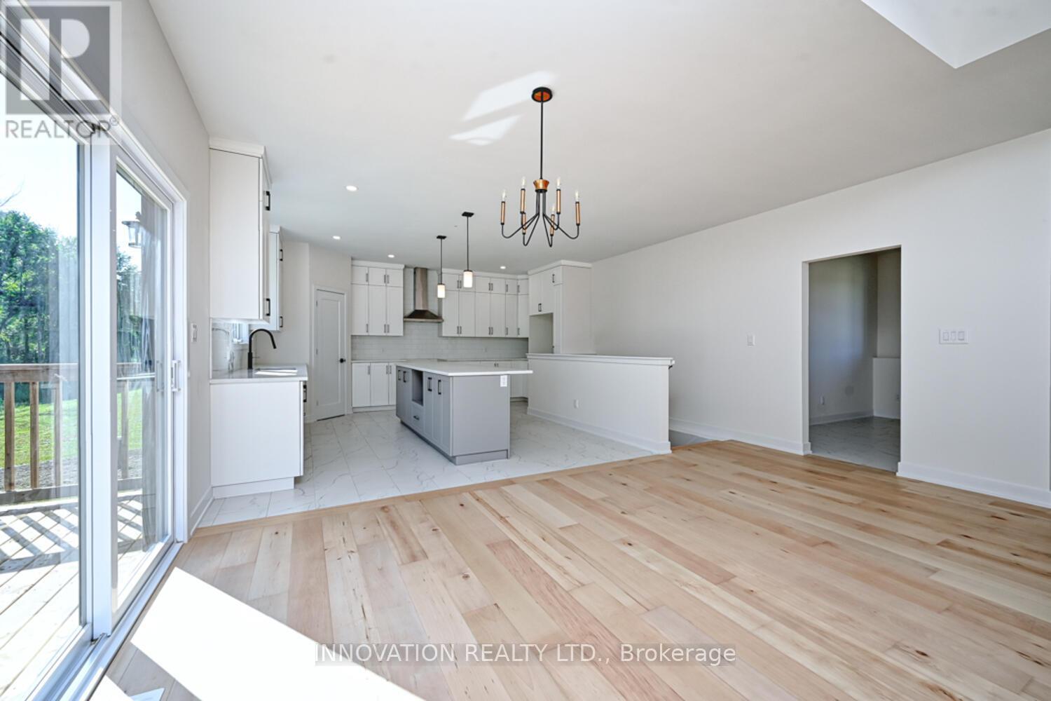 3249 Elizabeth Street