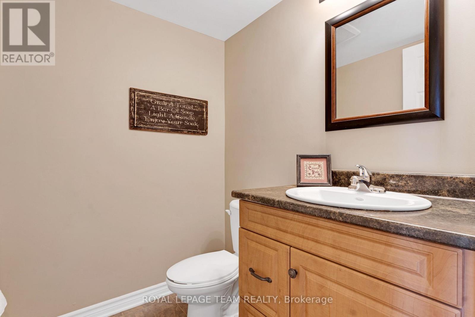 205 - 398 Van Buren Street