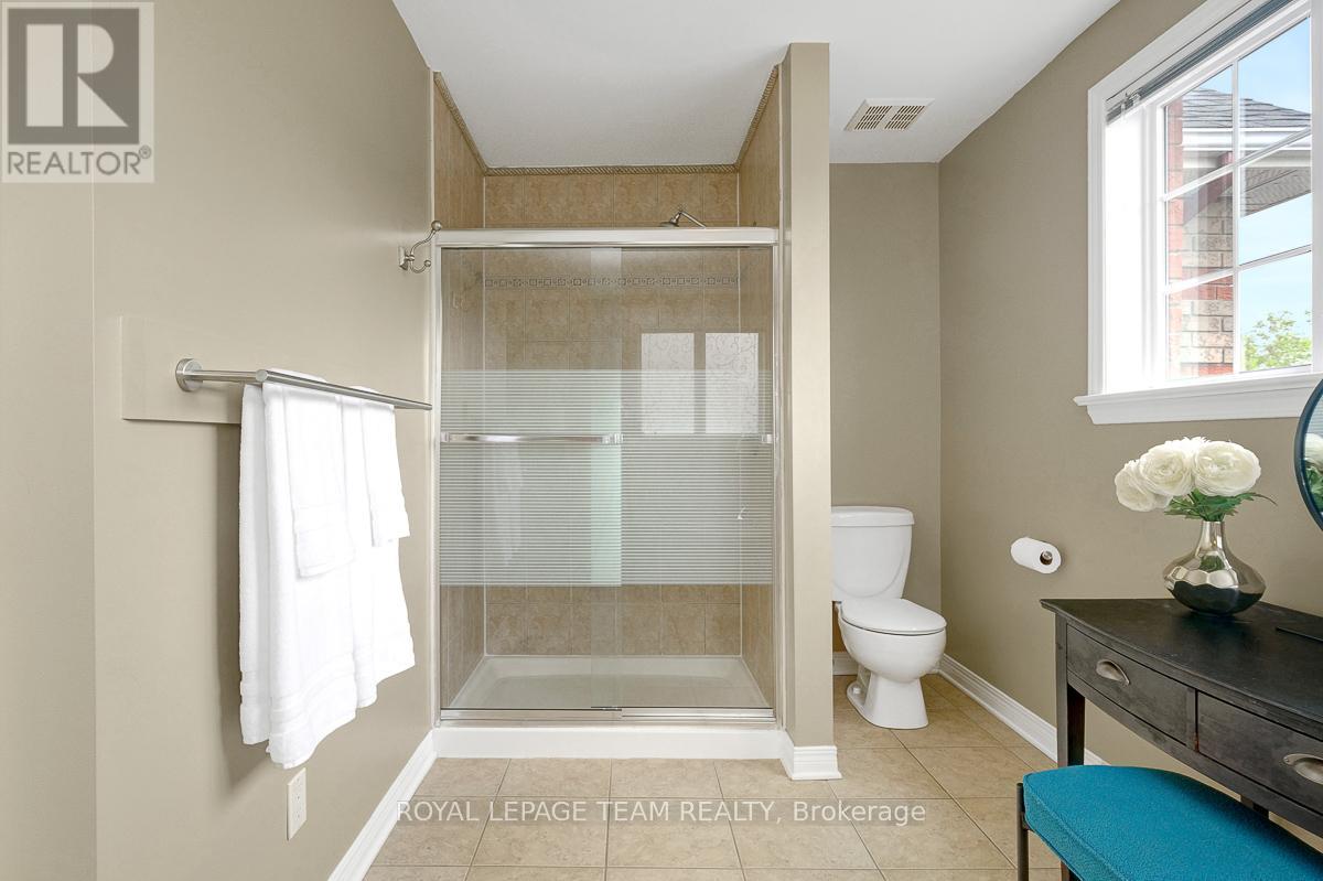 118 Oakfield Crescent