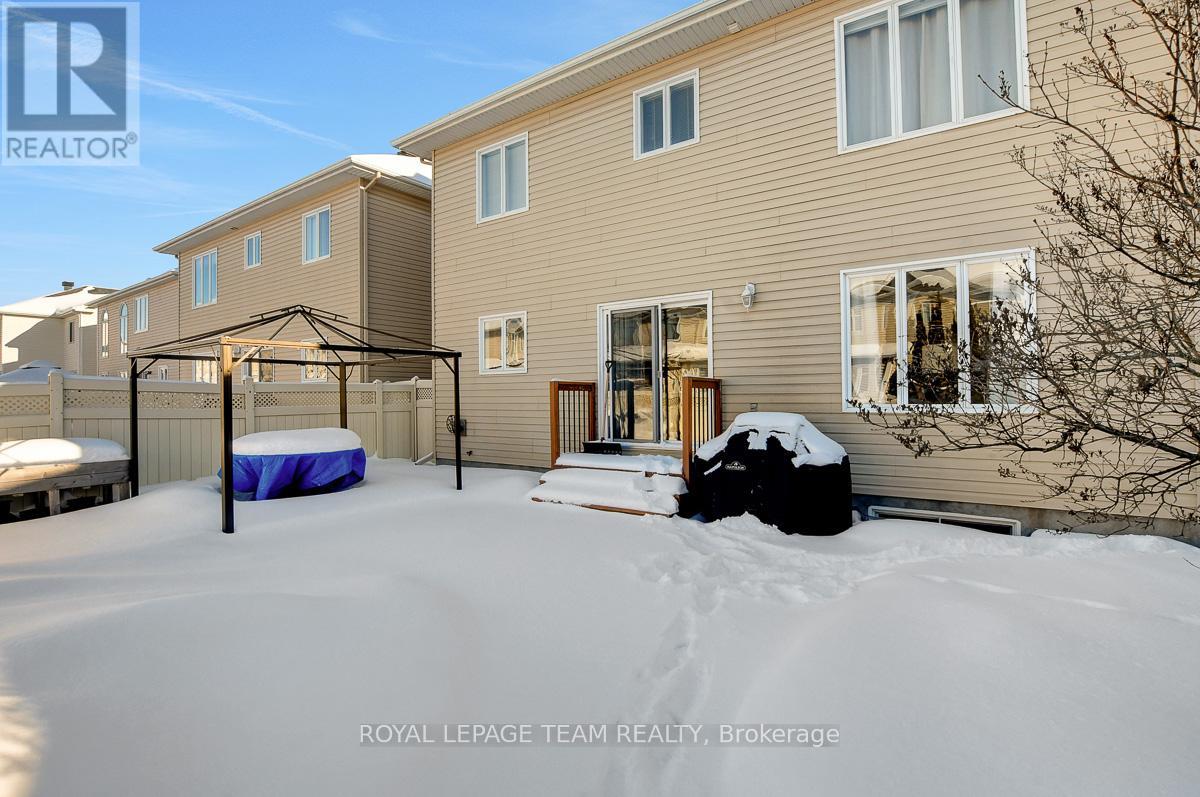 118 Oakfield Crescent