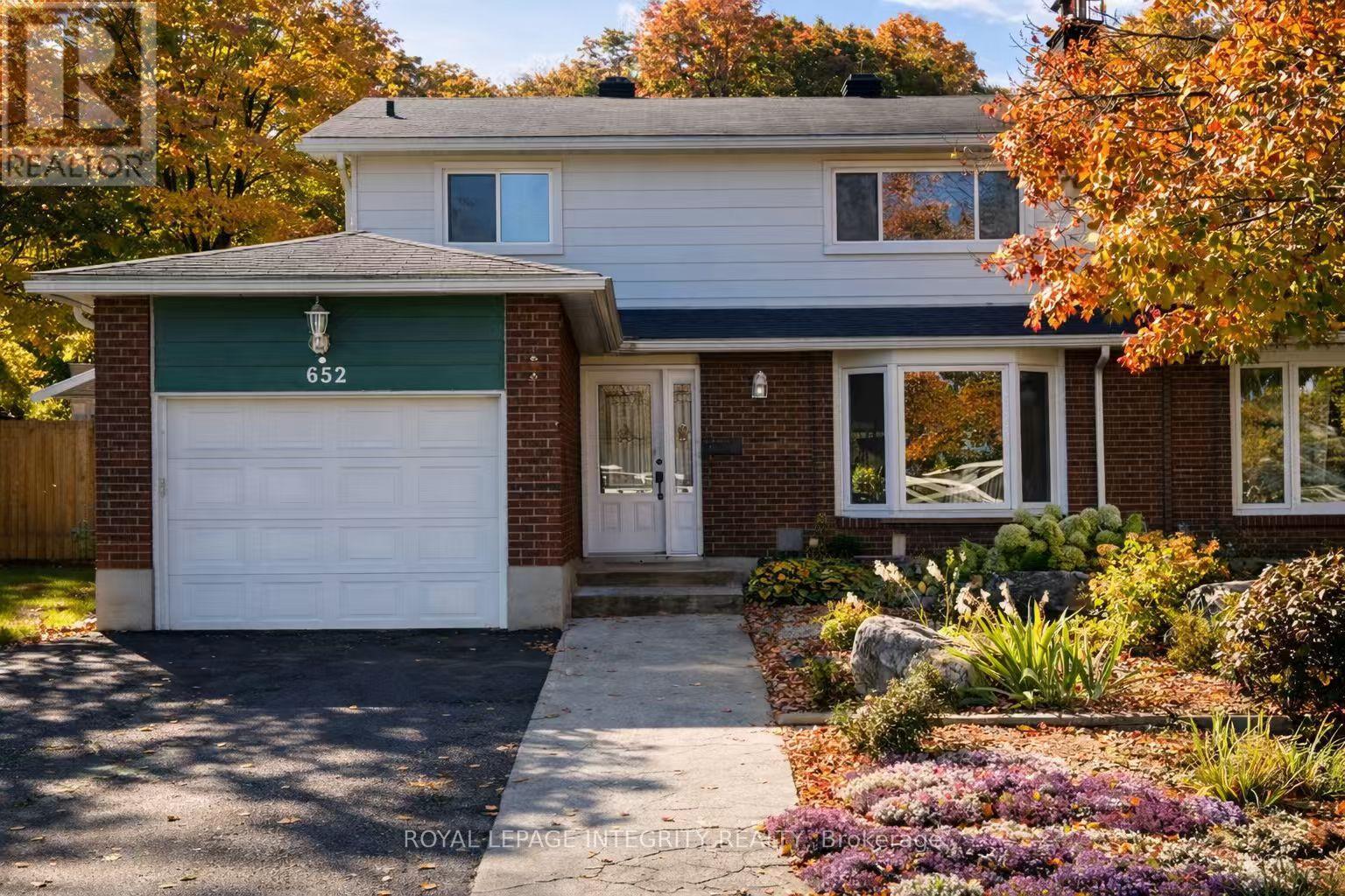 652 La Verendrye Drive