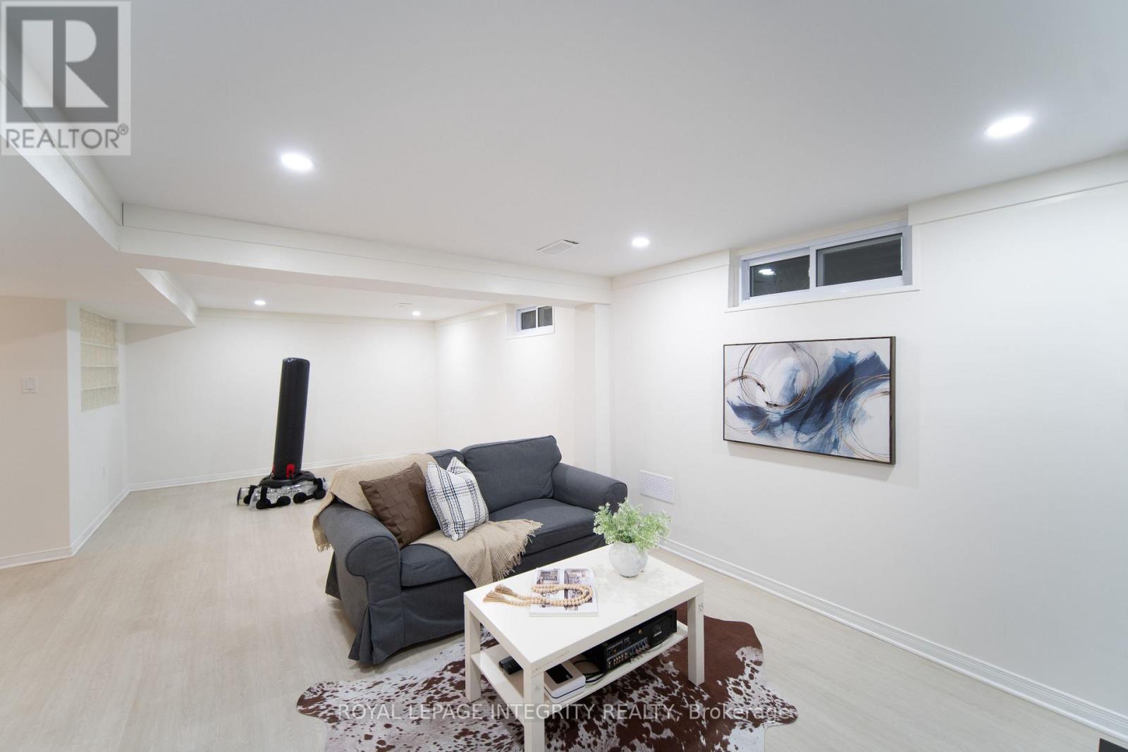 652 La Verendrye Drive