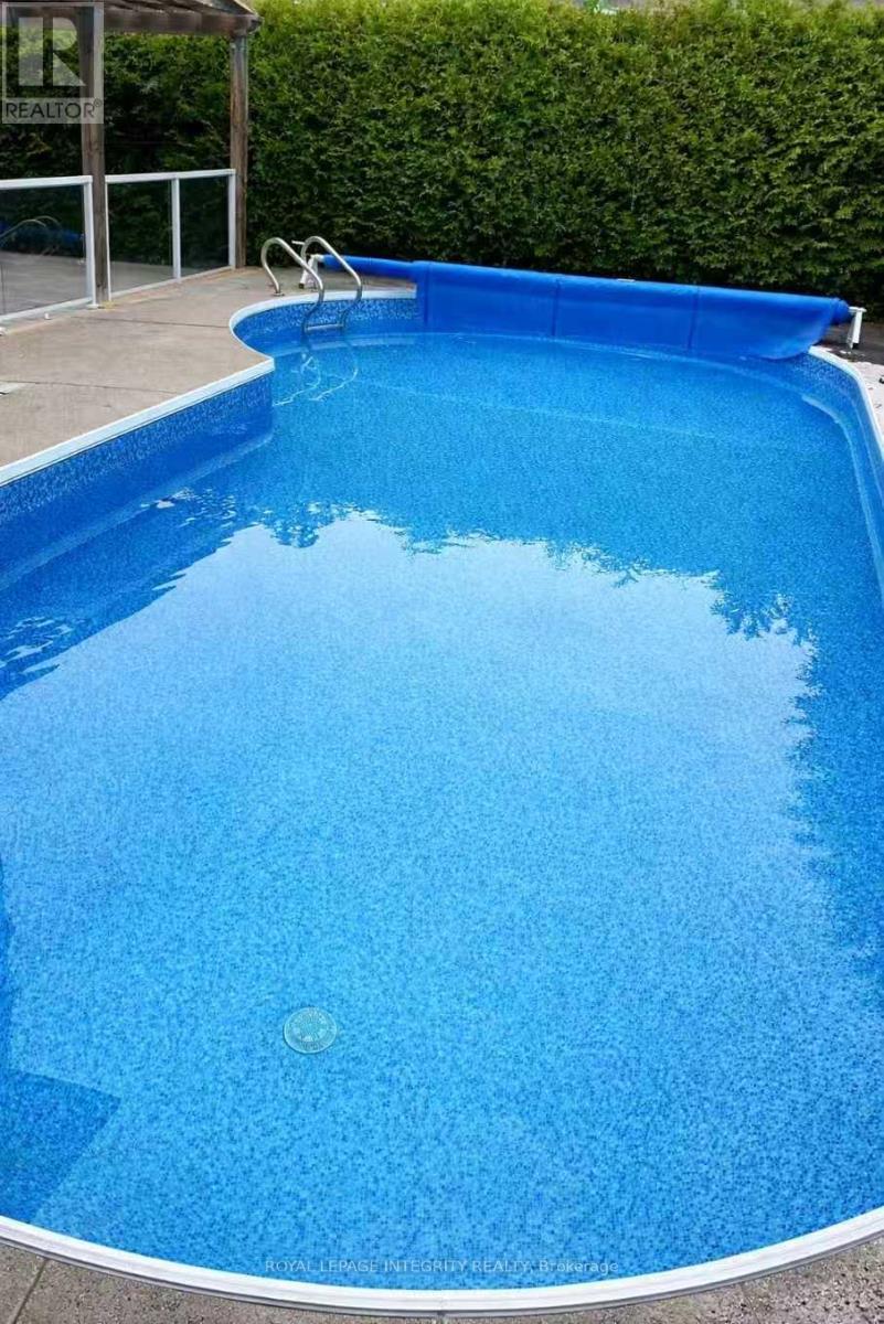 652 La Verendrye Drive