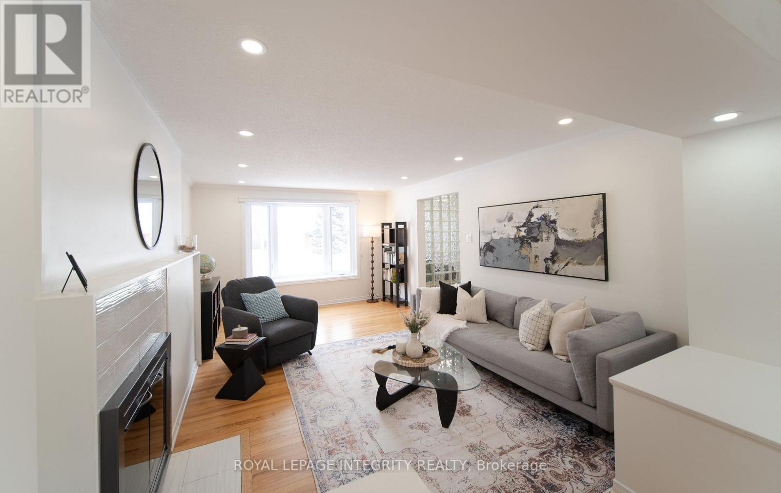 652 La Verendrye Drive