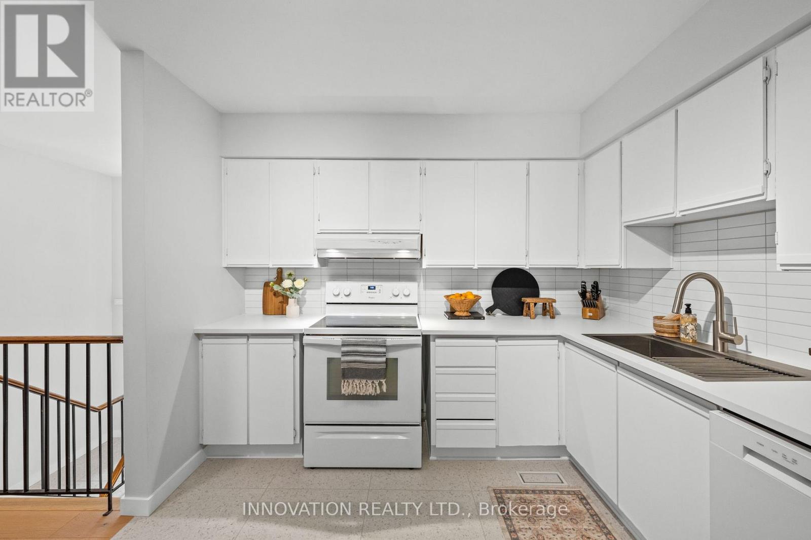 30 - 458 Sandhamn Private