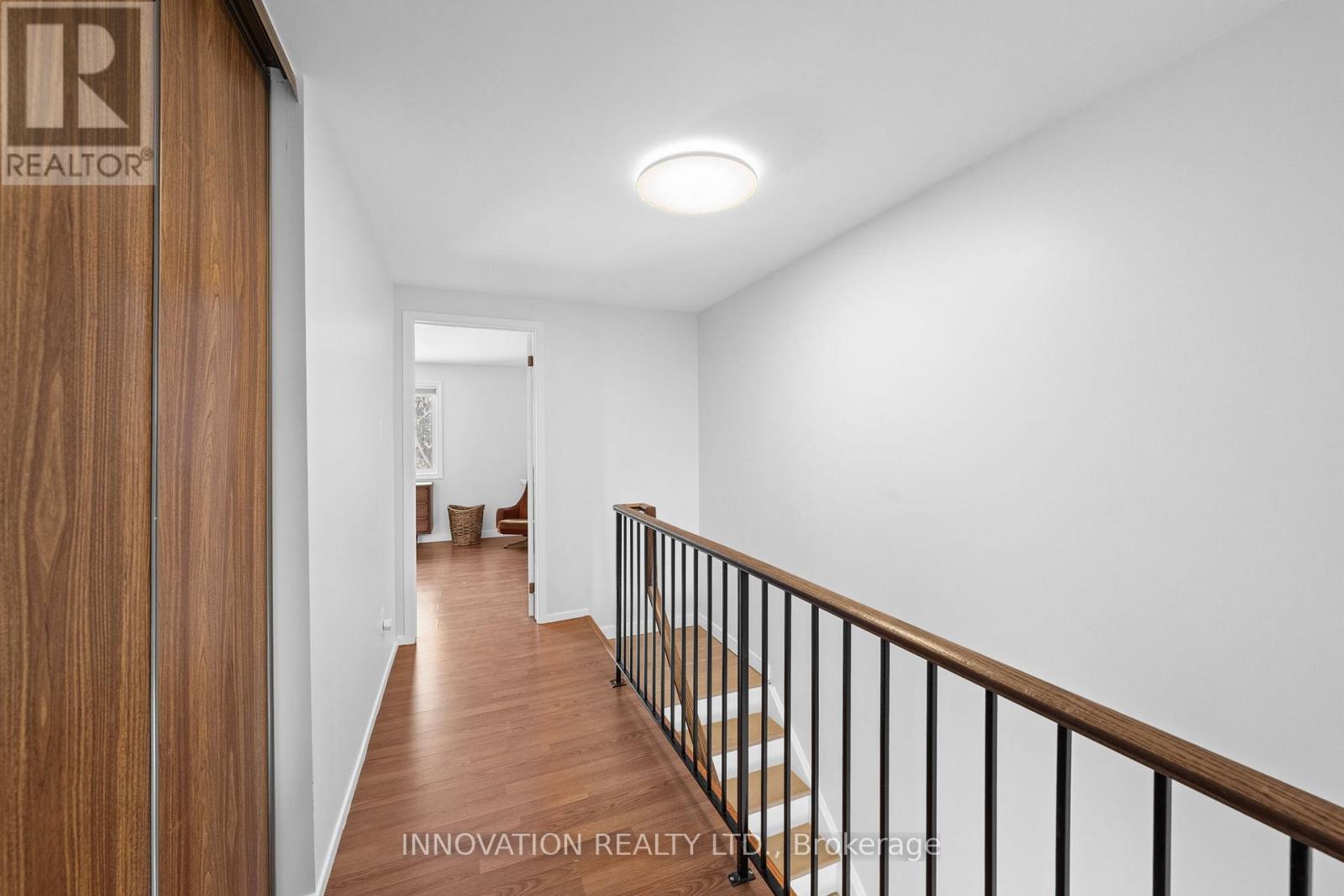 30 - 458 Sandhamn Private