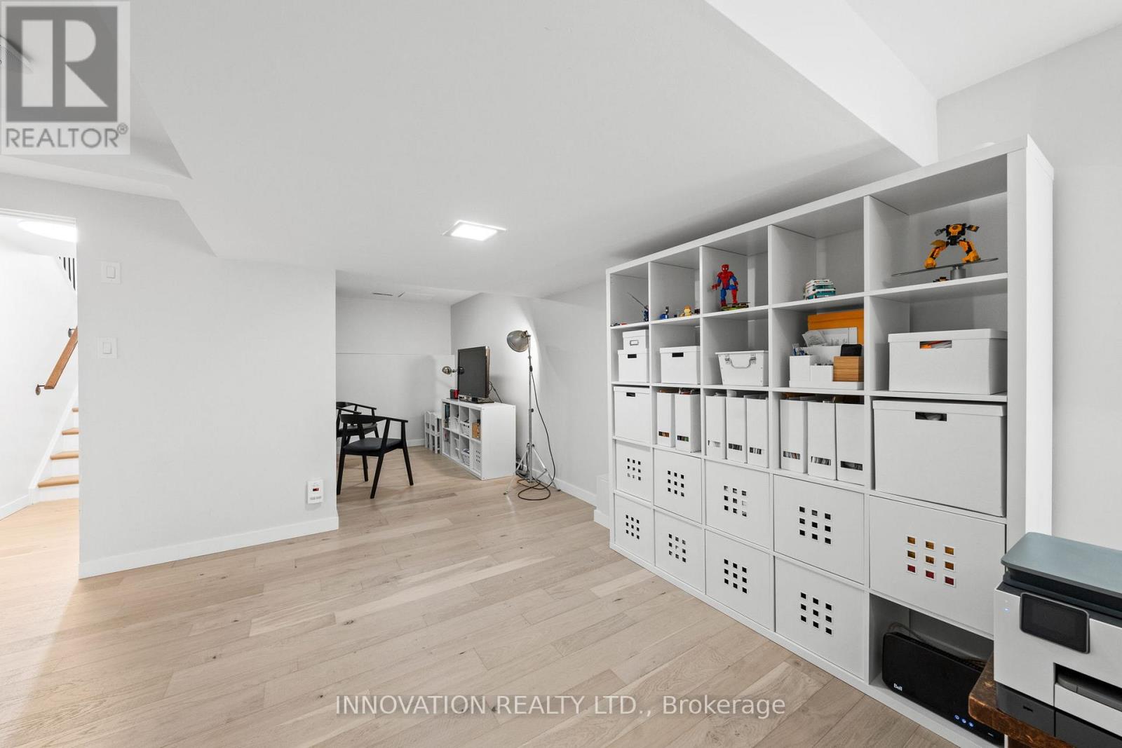 30 - 458 Sandhamn Private