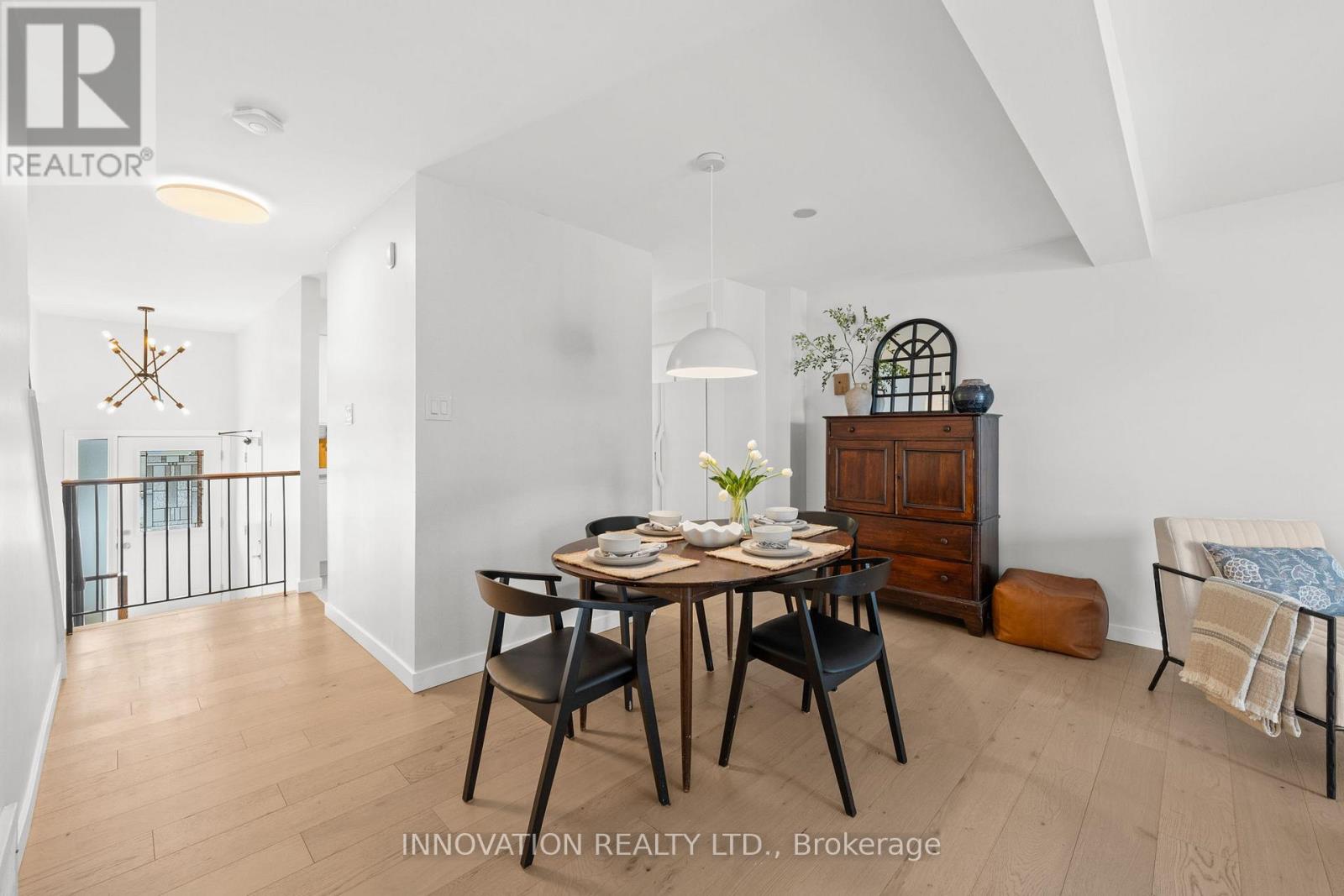 30 - 458 Sandhamn Private