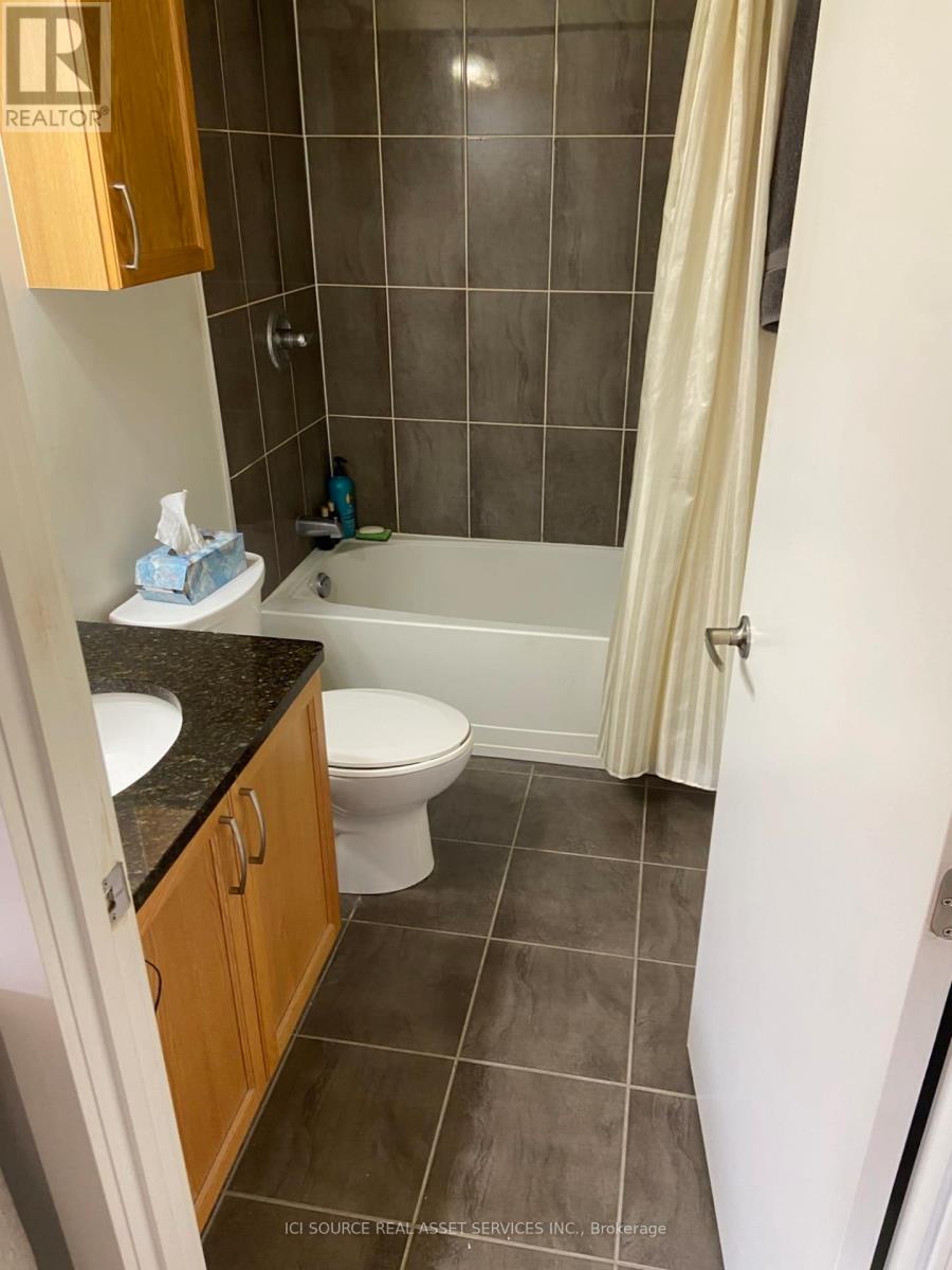 306 - 456 King Edward Avenue