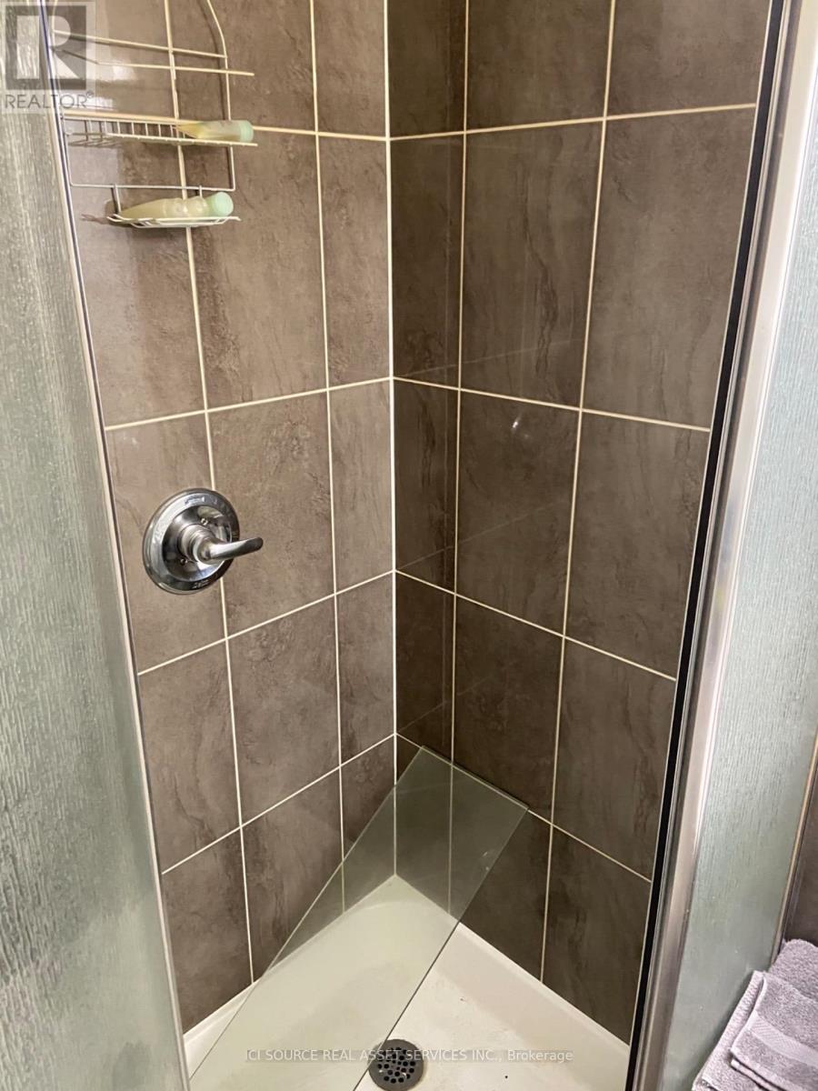 306 - 456 King Edward Avenue