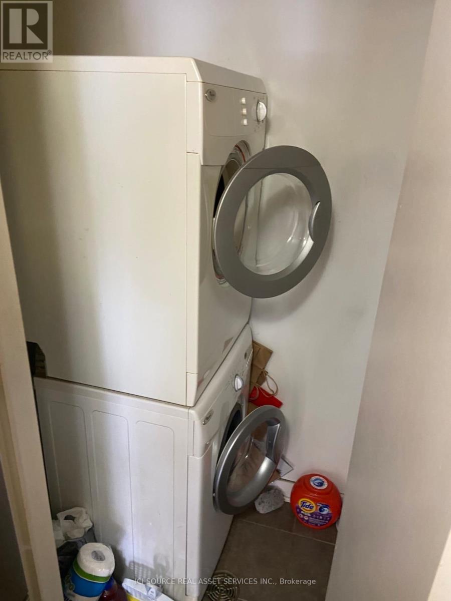 306 - 456 King Edward Avenue