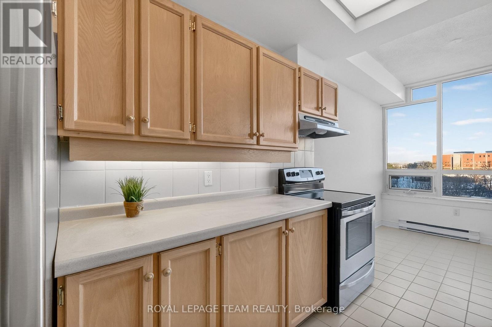 503 - 1480 Riverside Drive