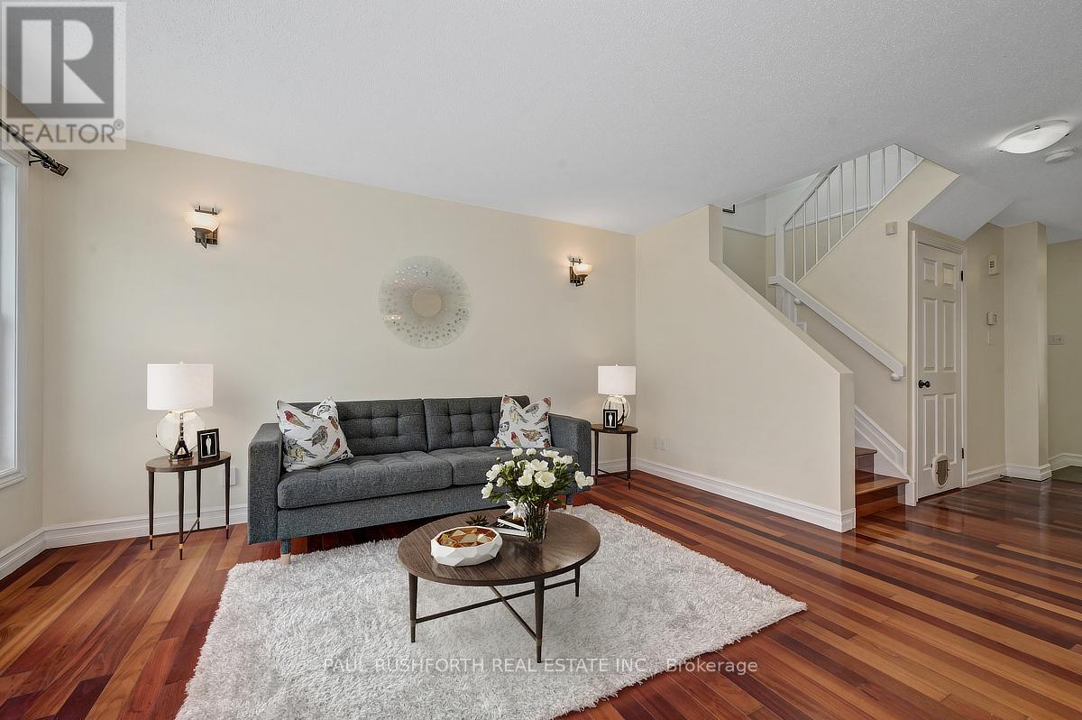 35 Stonepointe Avenue