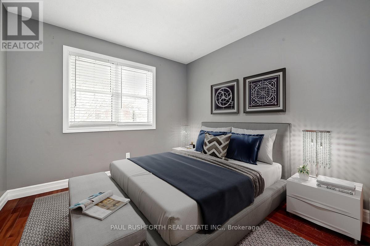 35 Stonepointe Avenue