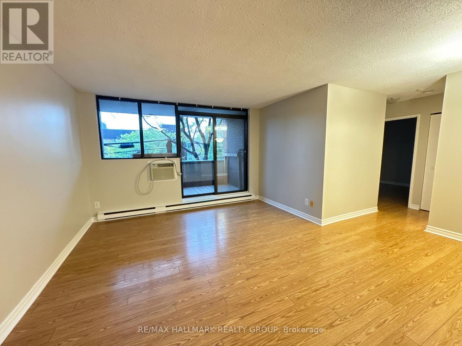 104 - 191 Parkdale Avenue