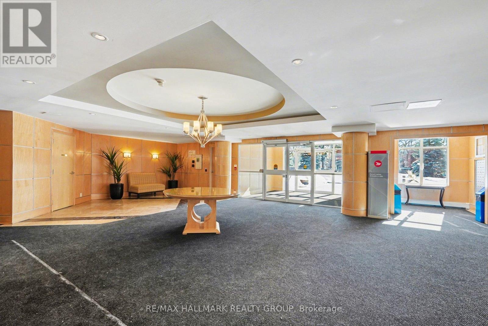 315 - 205 Bolton Street