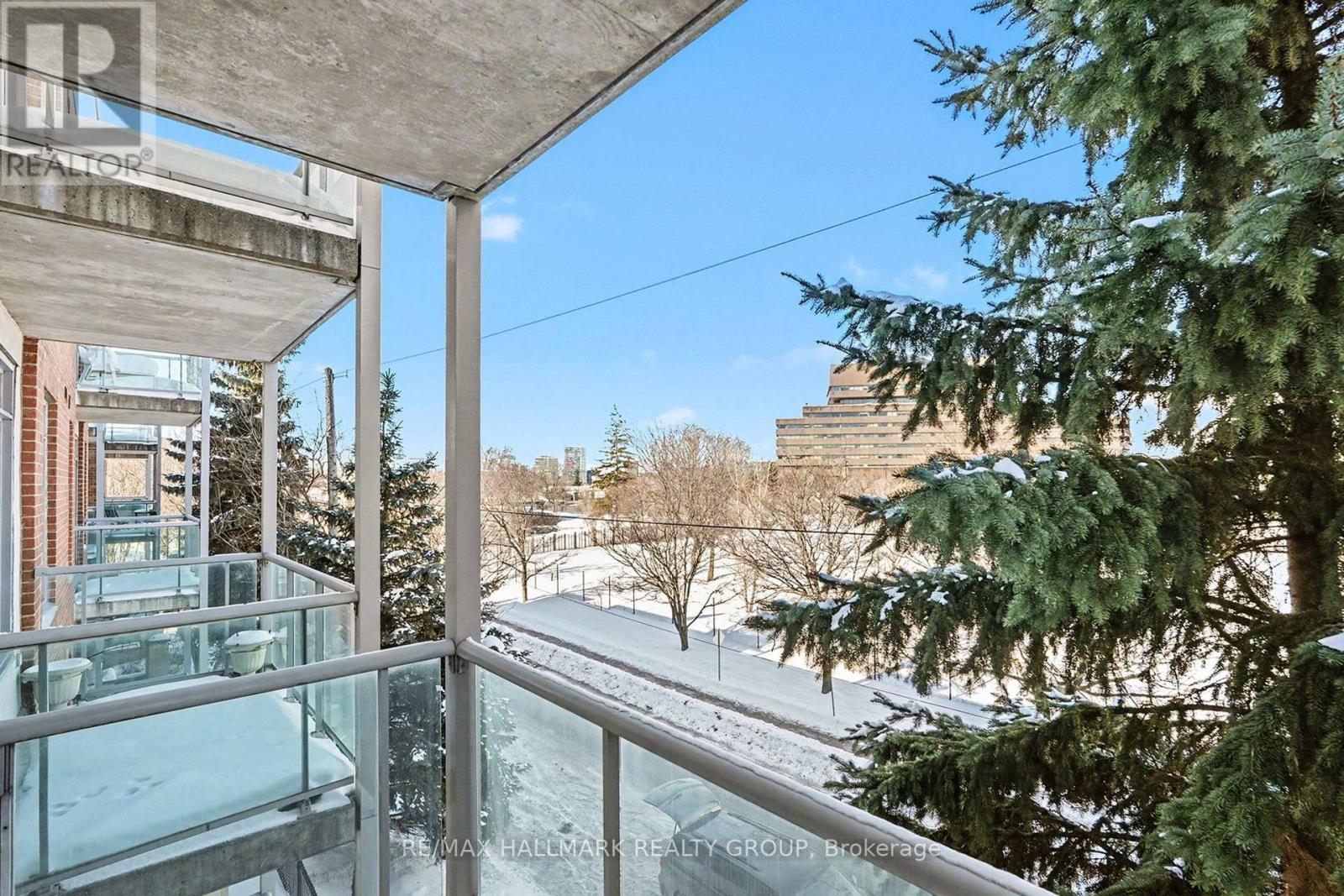 315 - 205 Bolton Street