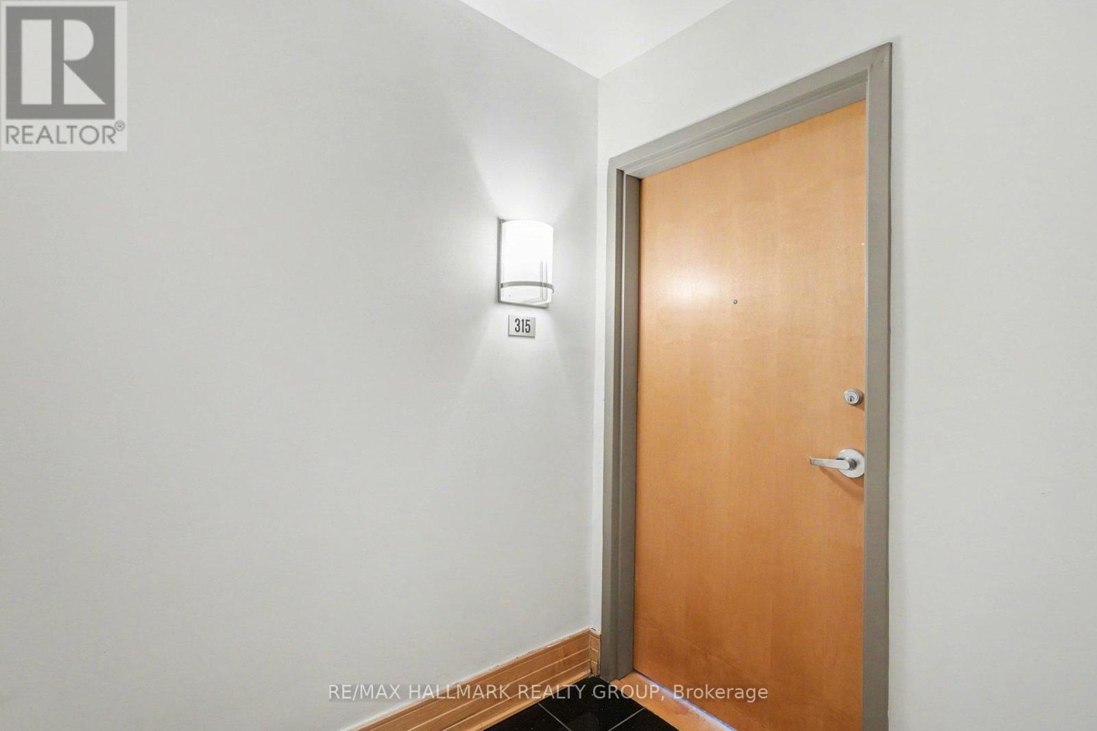 315 - 205 Bolton Street