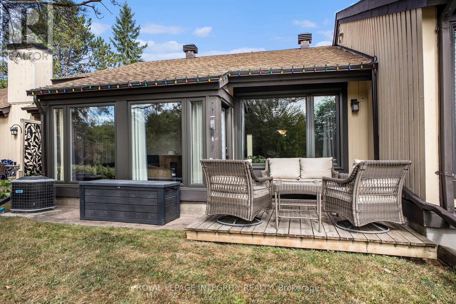 16 Pebble Beach Court