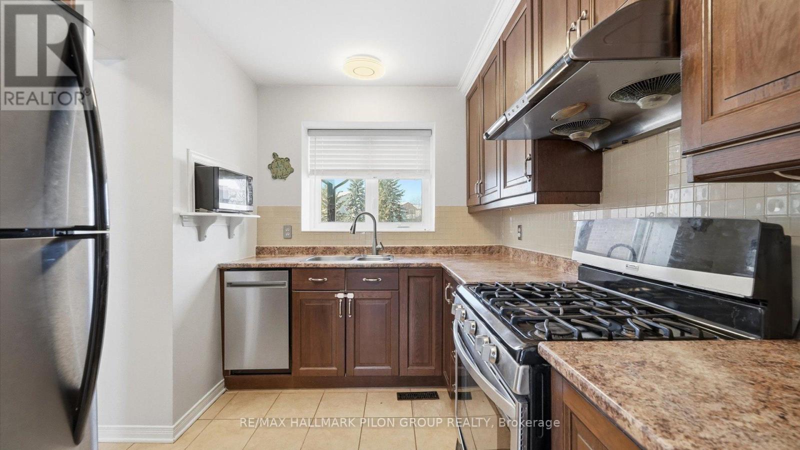 1853 Brousseau Crescent