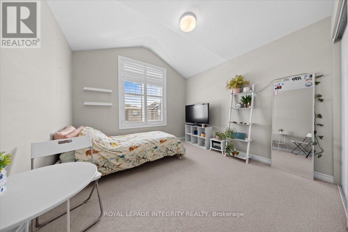 355 Crossway Terrace