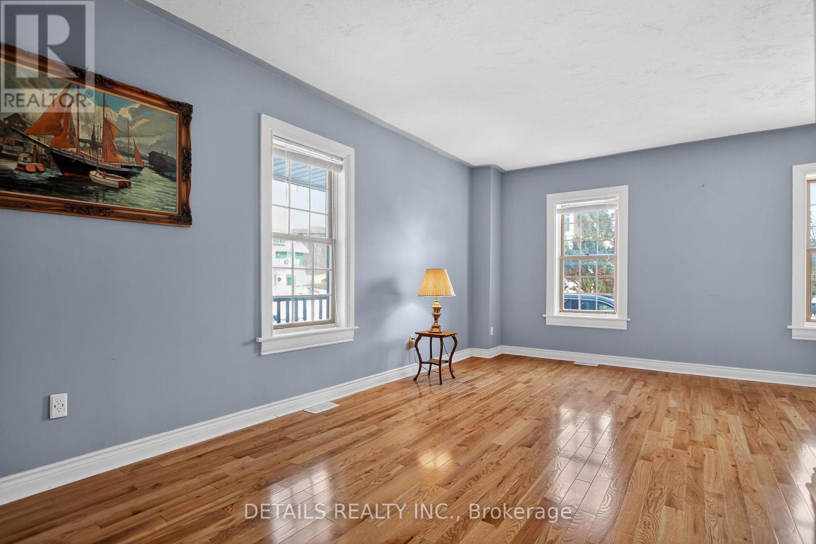 5554 Osgoode Main Street