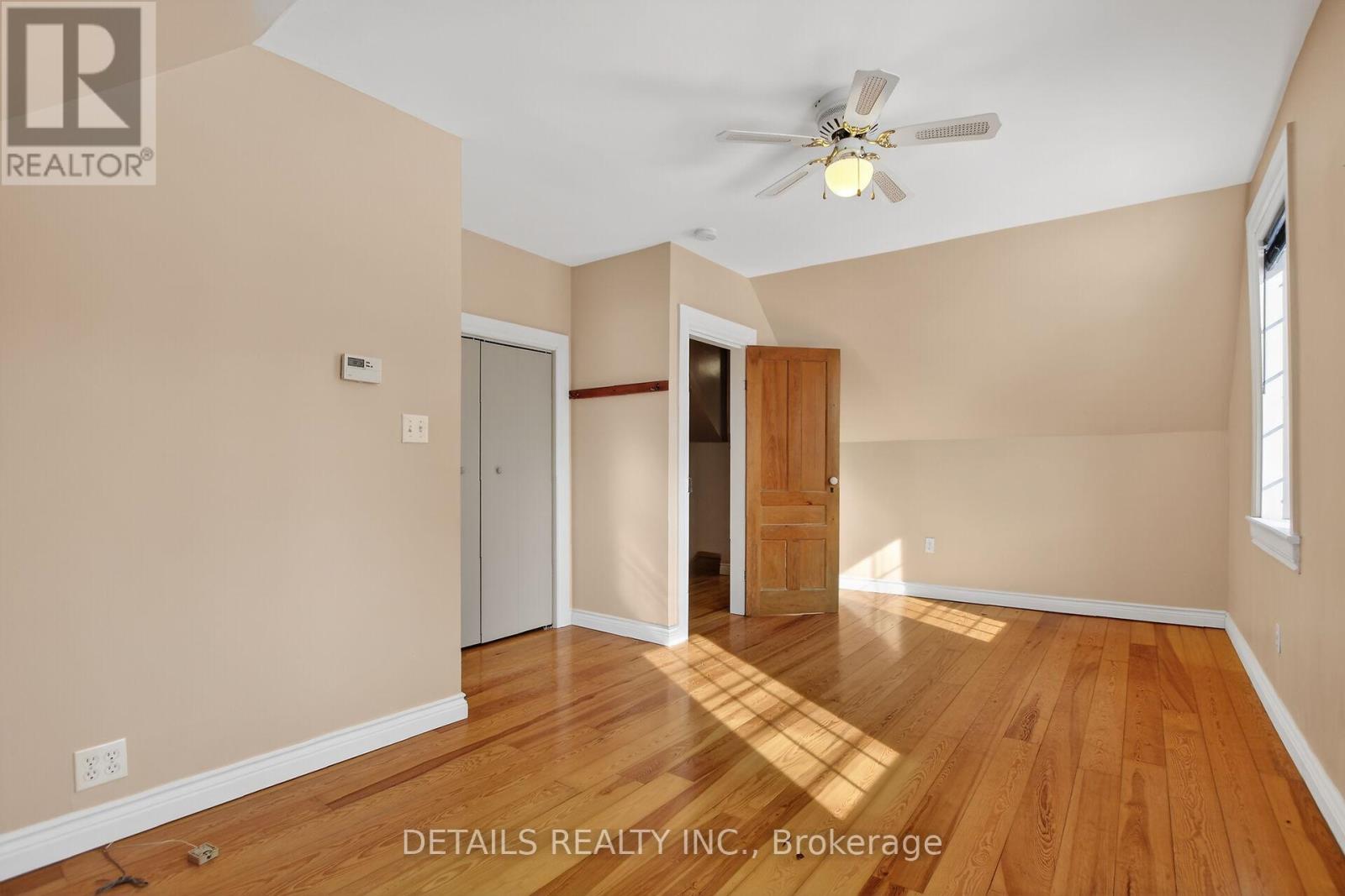 5554 Osgoode Main Street