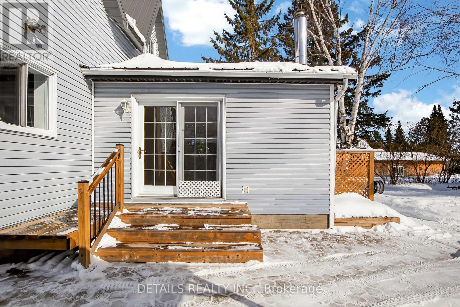 5554 Osgoode Main Street