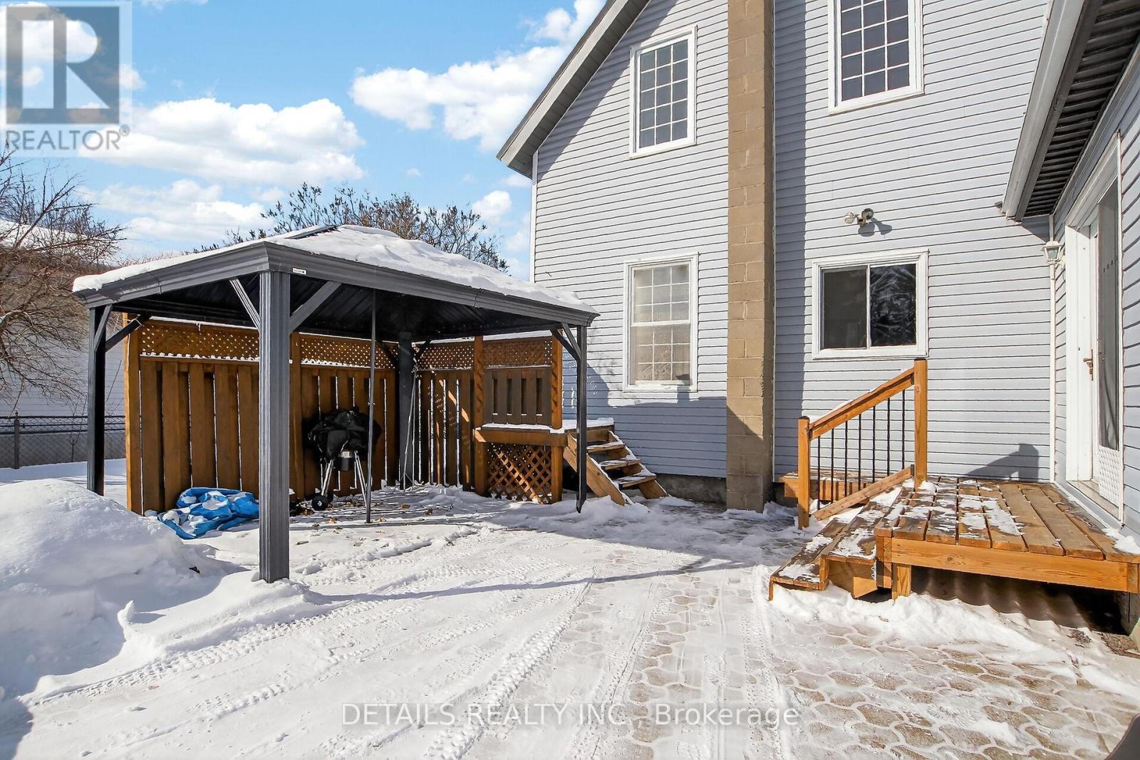 5554 Osgoode Main Street