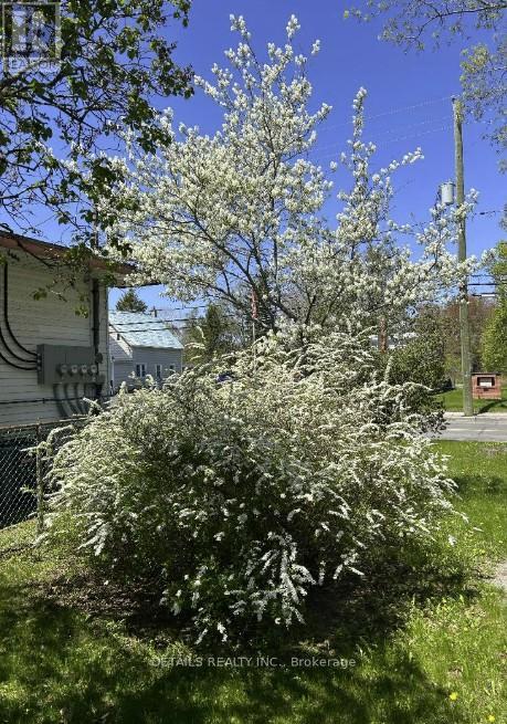 5554 Osgoode Main Street