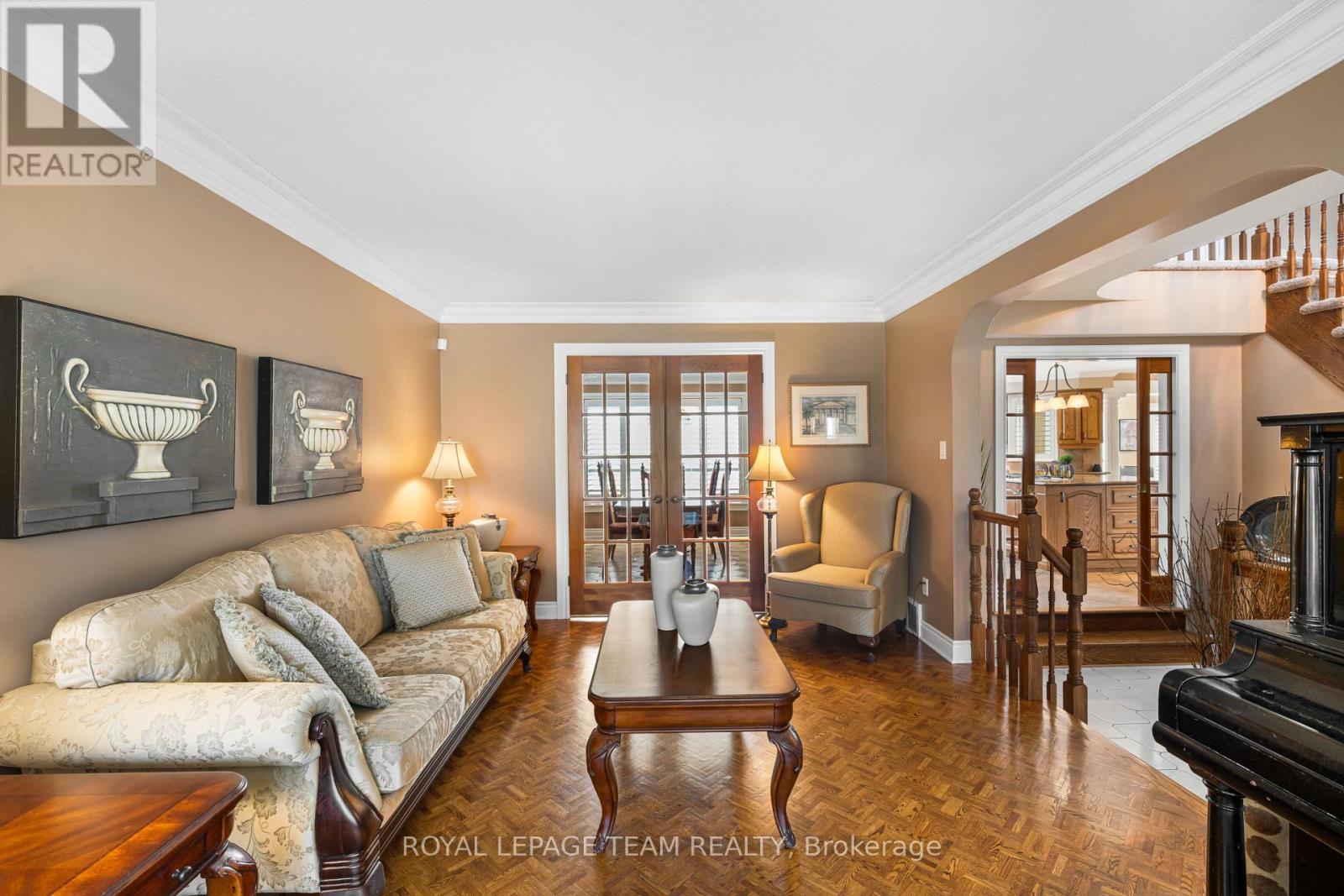 6501 Wellwood Street