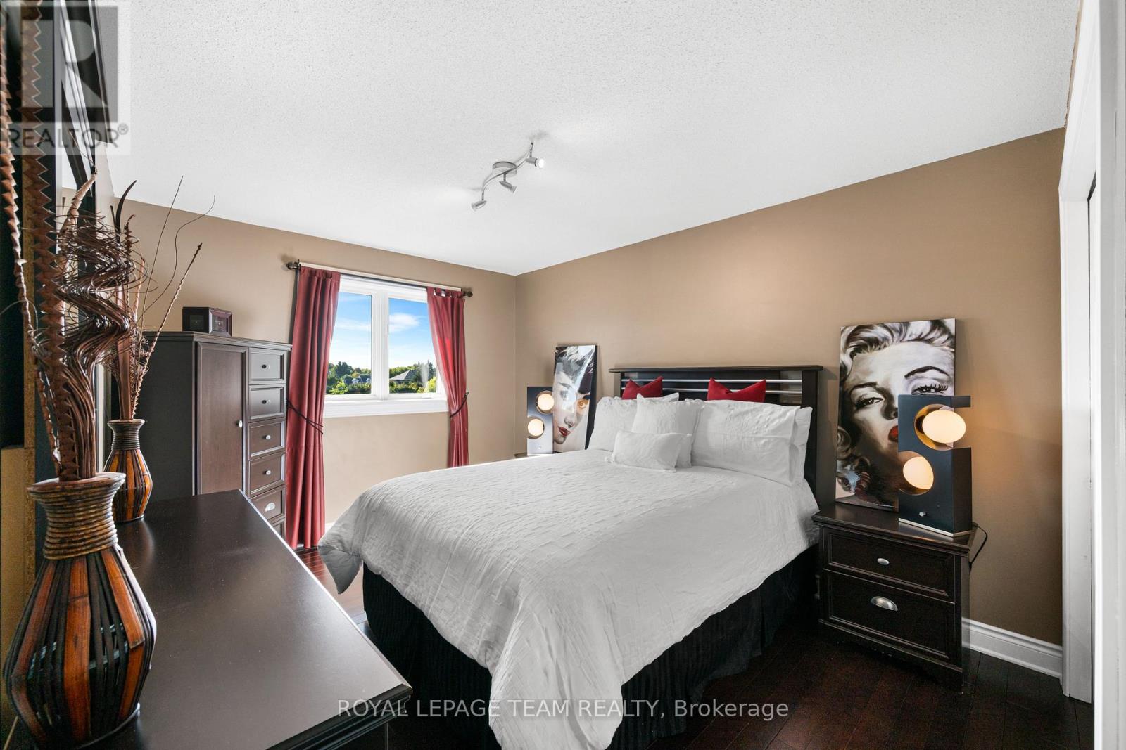 6501 Wellwood Street