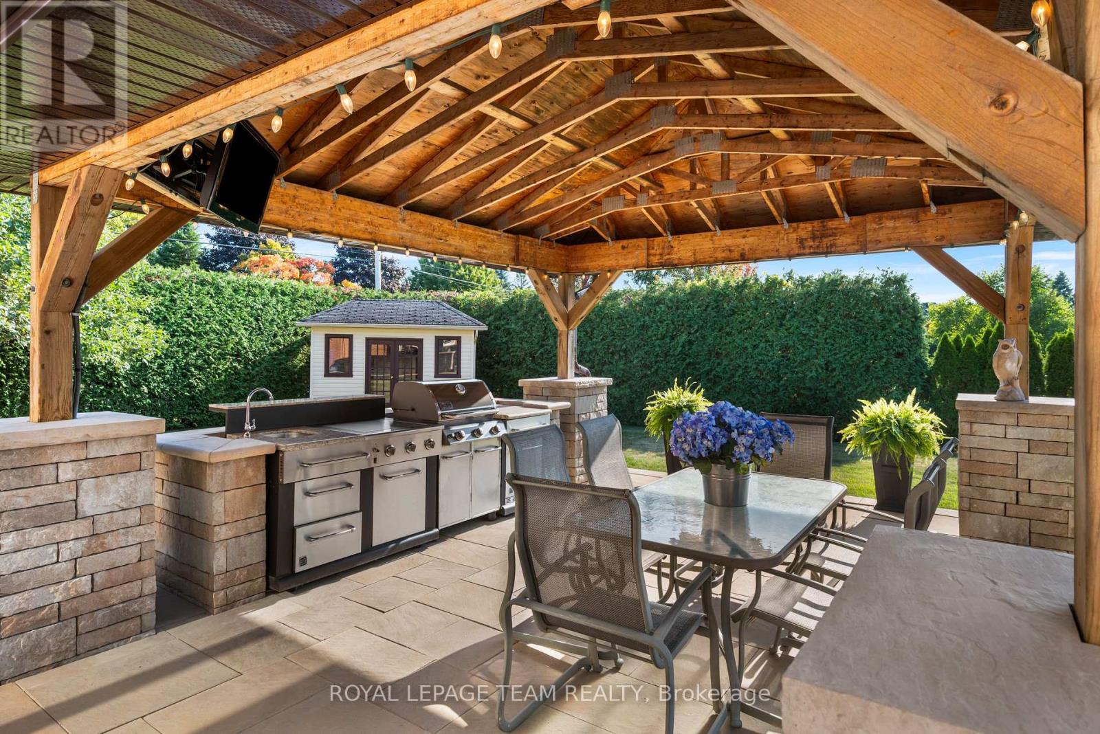 6501 Wellwood Street