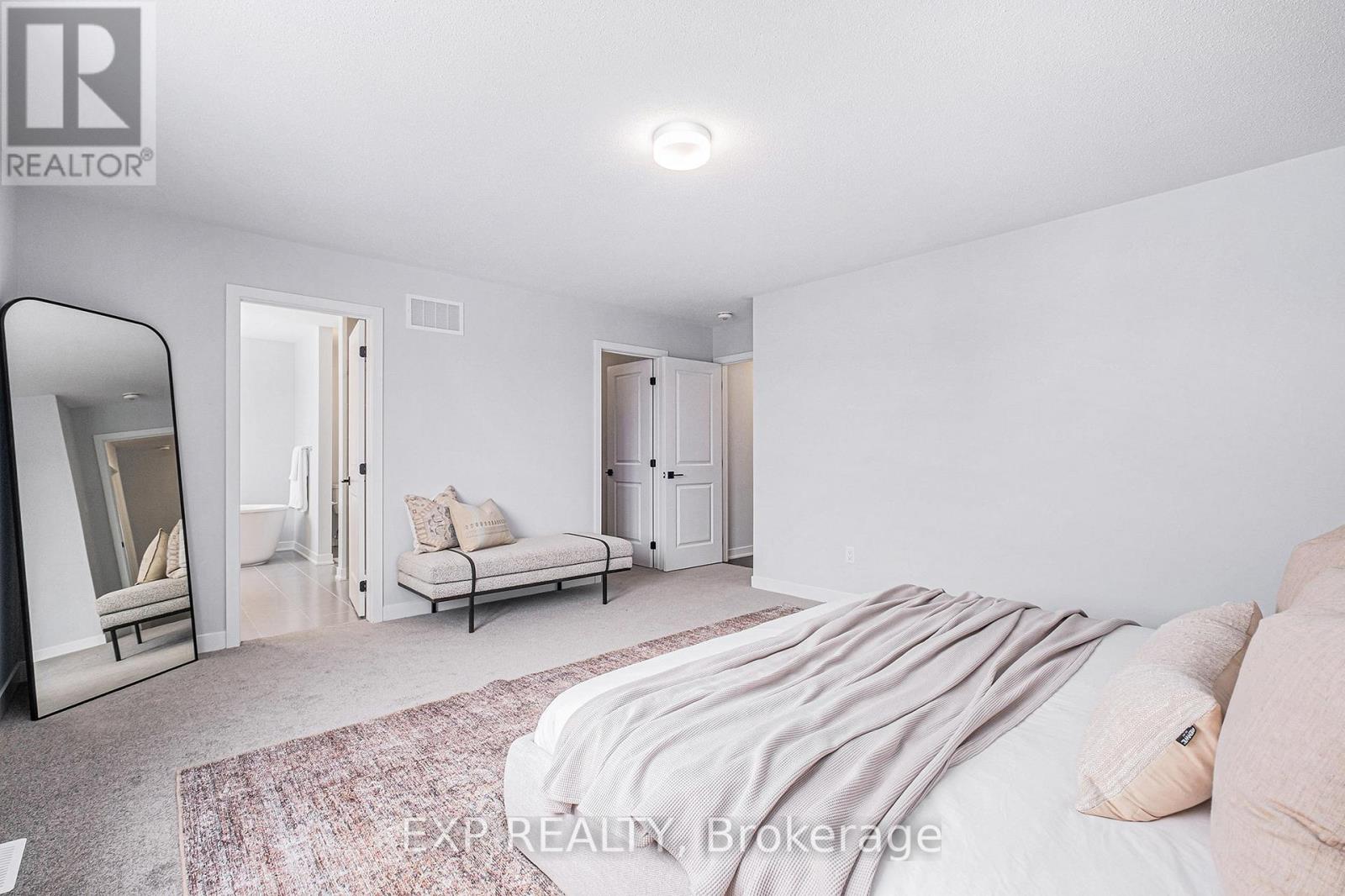 1031 De Pencier Drive