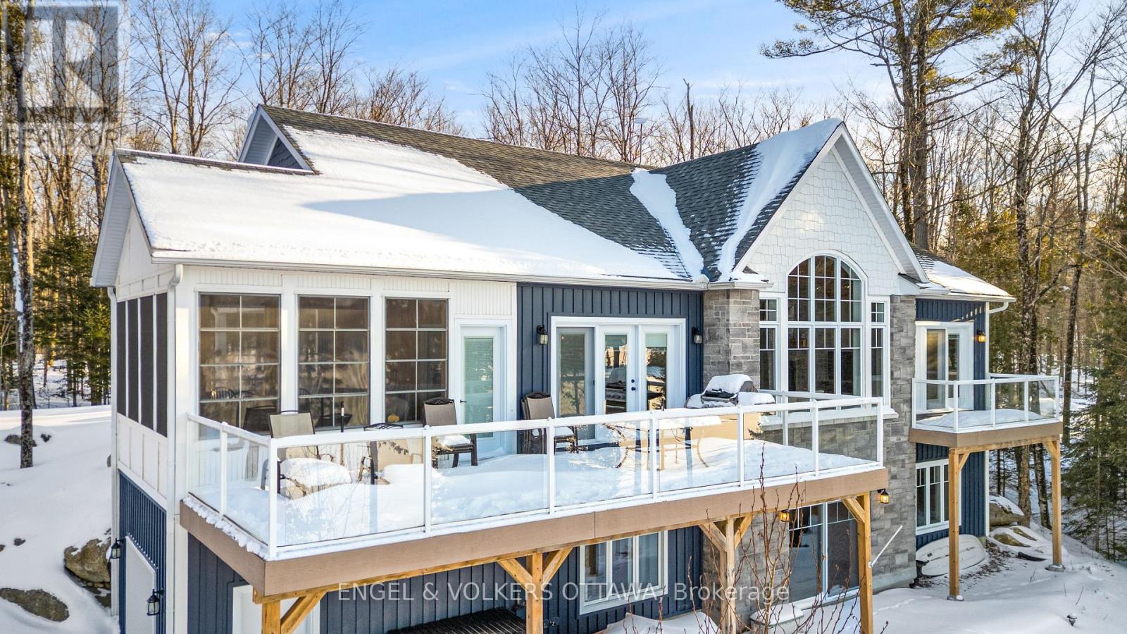 310 Calling Loon Lane