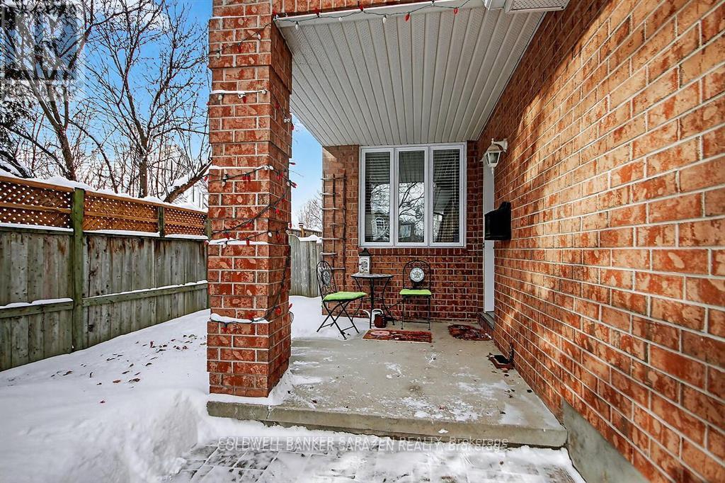 43 Daventry Crescent