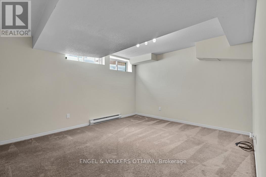 123 Longshire Circle