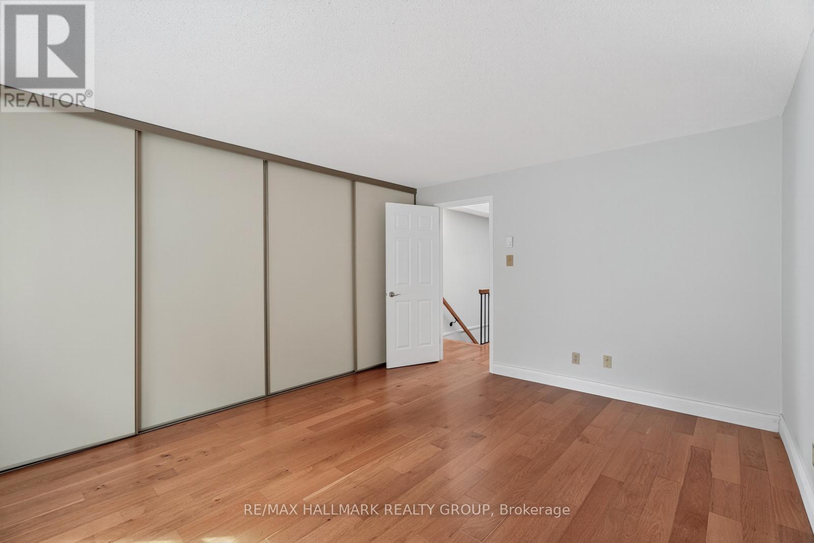 B - 6746 Jeanne Darc Boulevard N