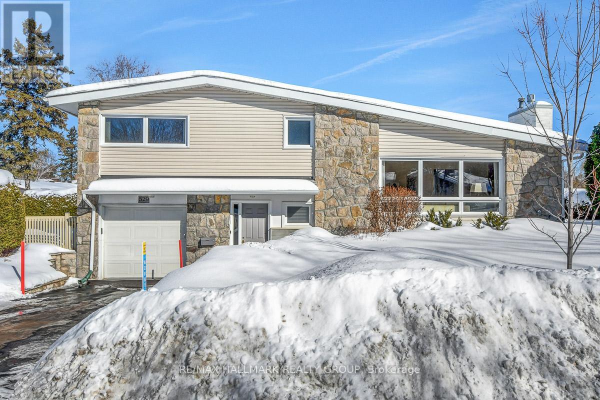 629 Glenhurst Crescent